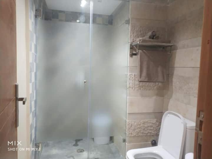 2 Bed Luxurious Apartment (Malabata Hills) Prime Location! image 7