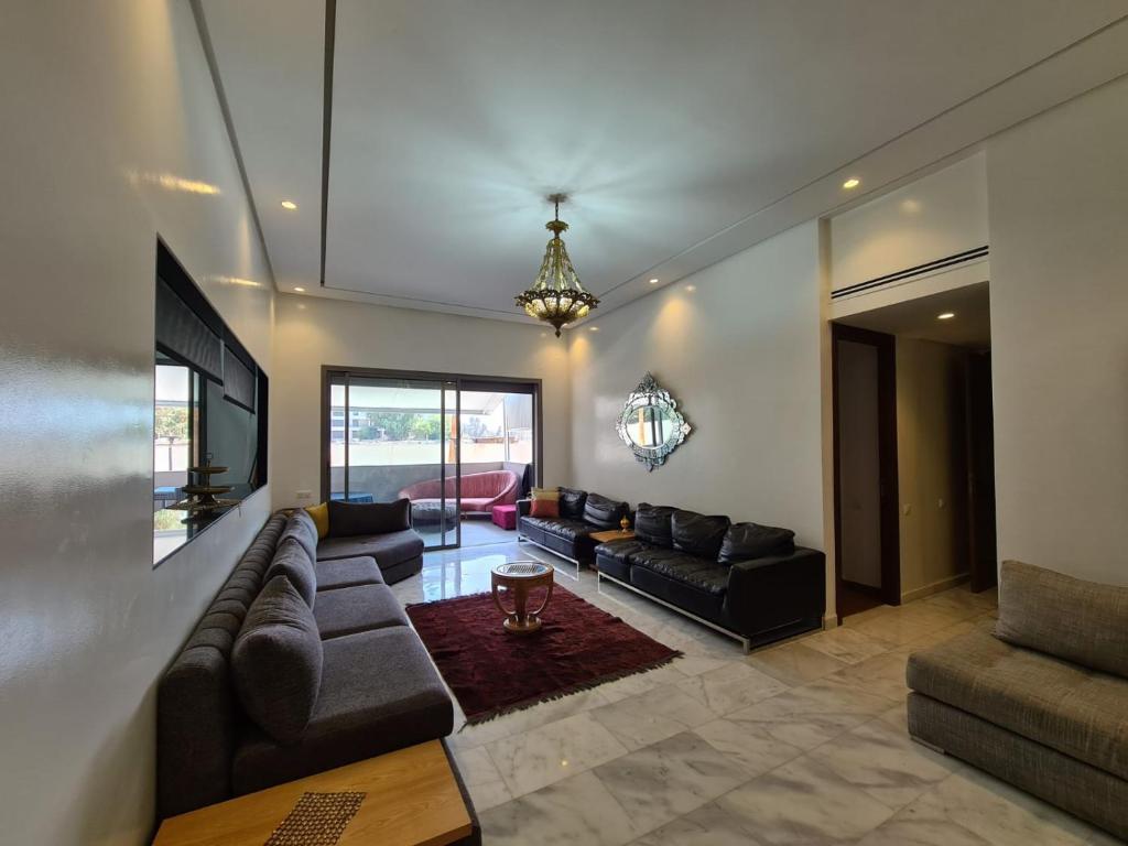 adorable appartement au centre ville casa-Anfa-city image 0