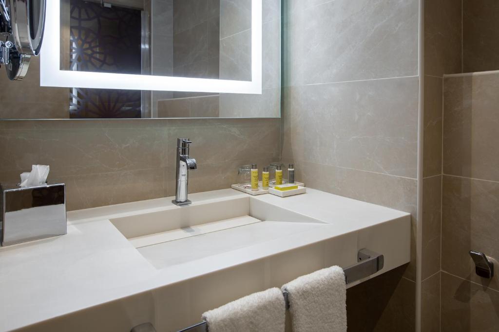 Algiers Marriott Hotel Bab Ezzouar image 2