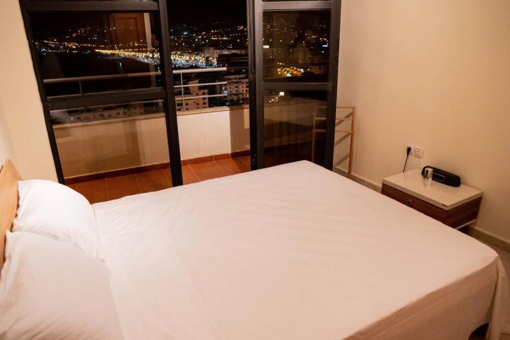 AMAZING 2 Bedrooms apartment with 360 SEA VIEW image 3