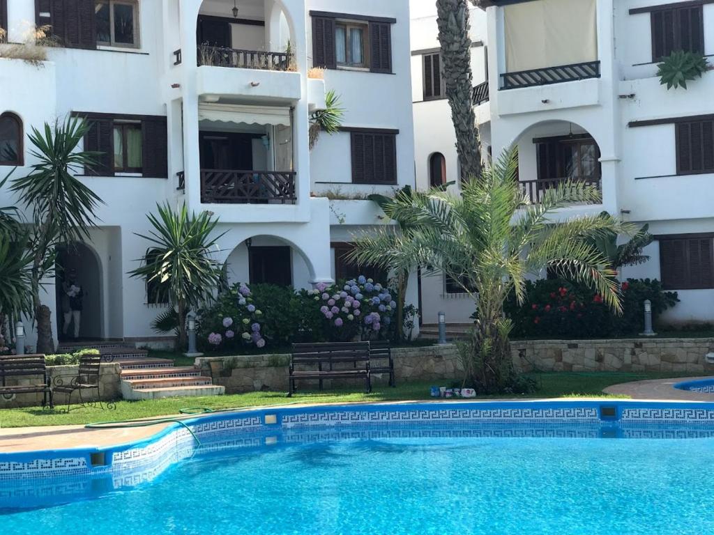 Apartment with 2 bedrooms in Cabo negro with shared pool and furnished terrace 150 m from the beach image 6