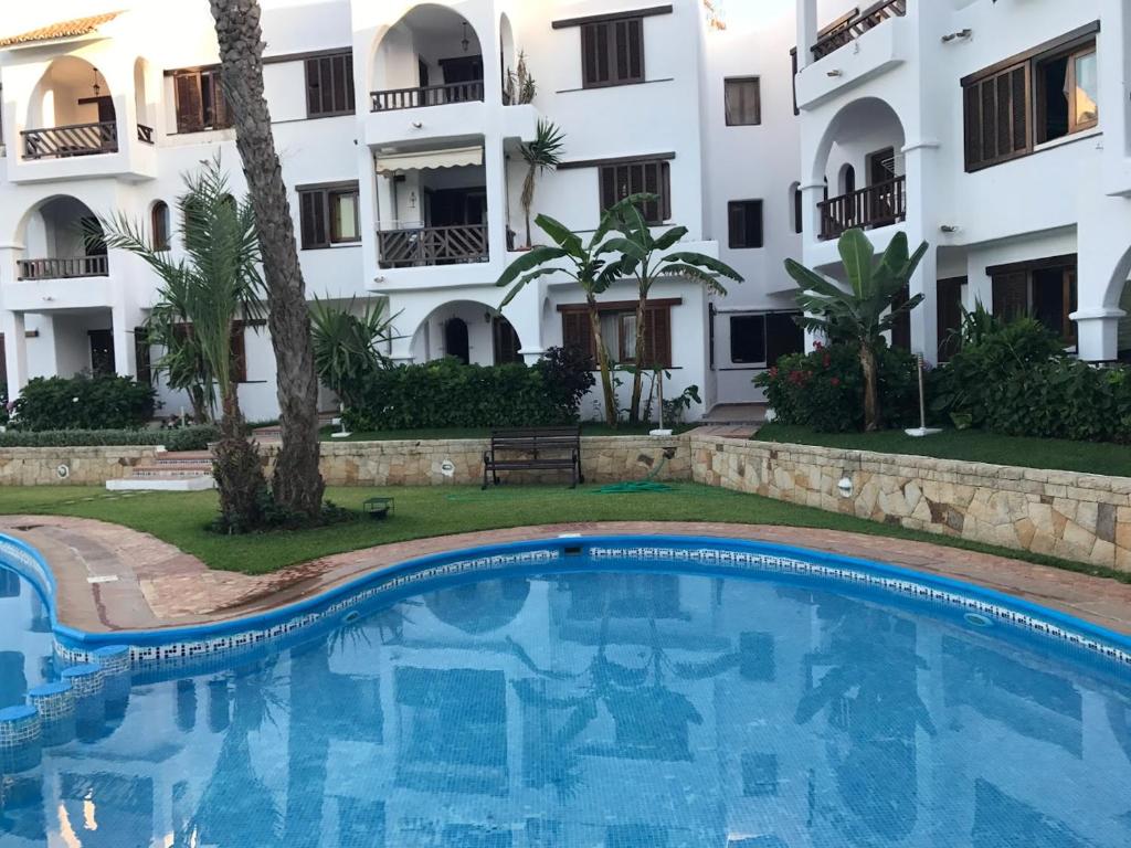 Apartment with 2 bedrooms in Cabo negro with shared pool and furnished terrace 150 m from the beach image 9
