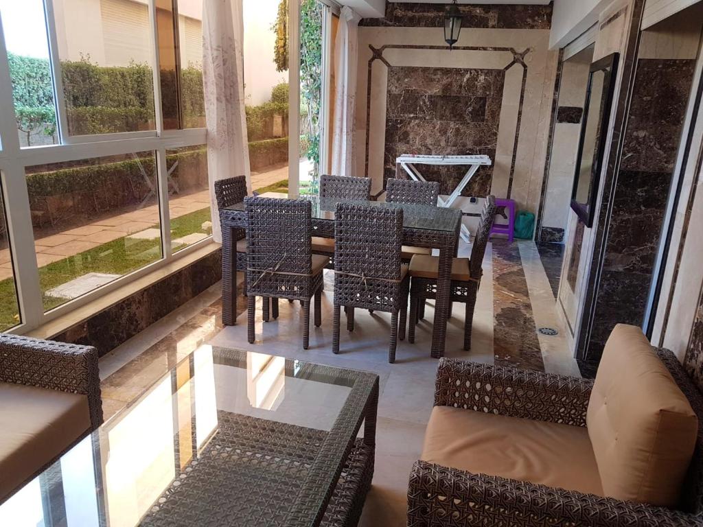 Apartment with 2 bedrooms in Casablanca with shared pool and enclosed garden