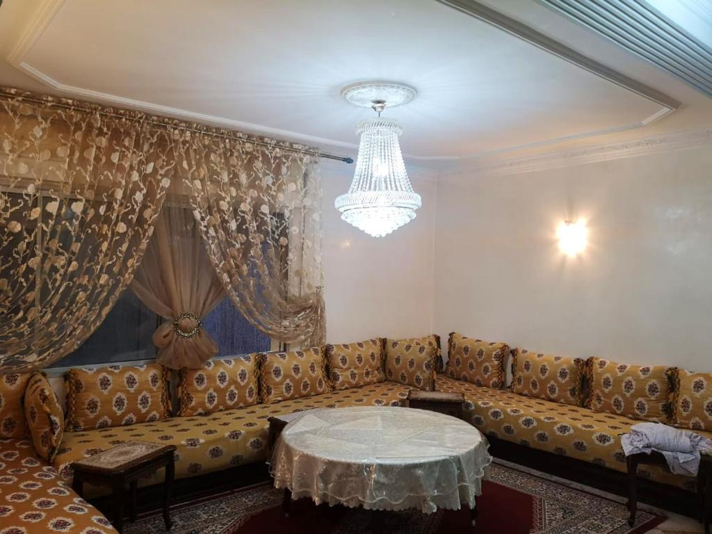 Apartment with 2 bedrooms in Tanger with enclosed garden image 1