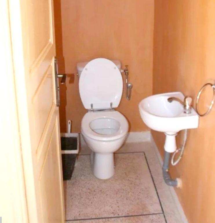 Apartment with one bedroom in Agadir with terrace 300 m from the beach image 7