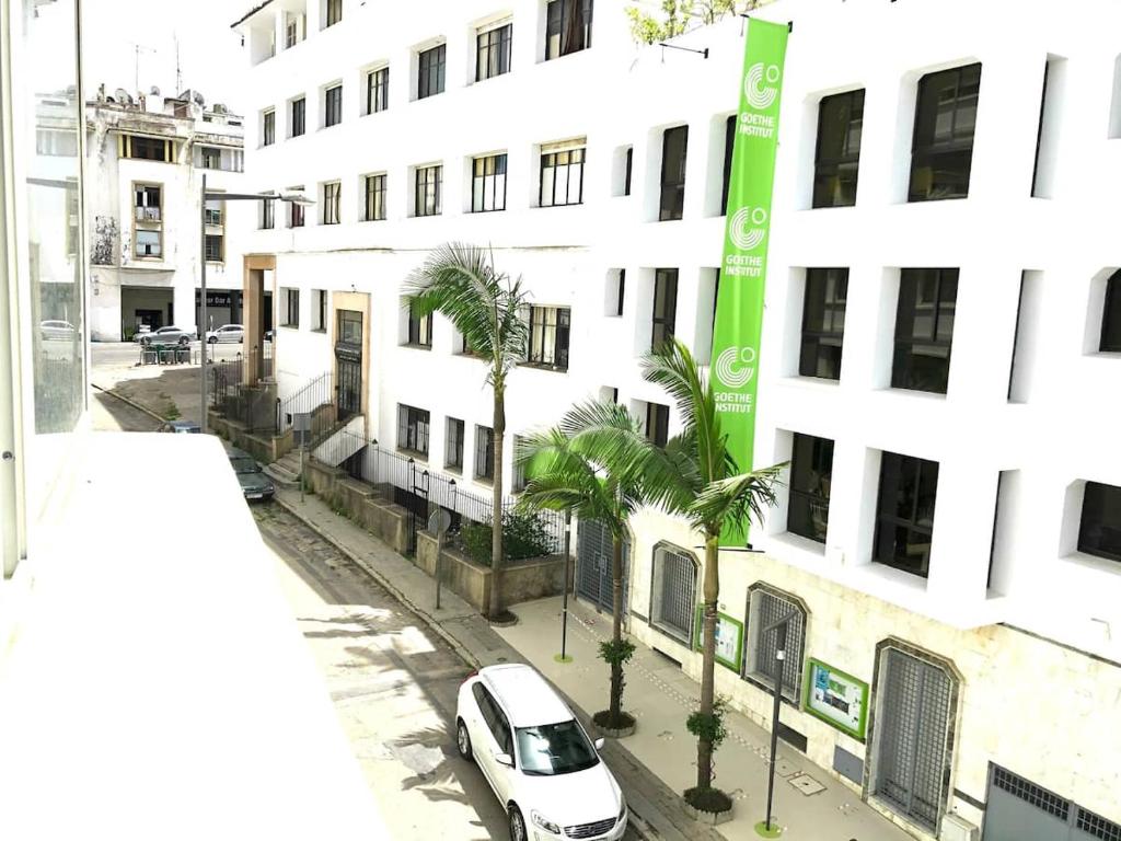 Apparemment au centre ville proche de la gare rabat ville image 5