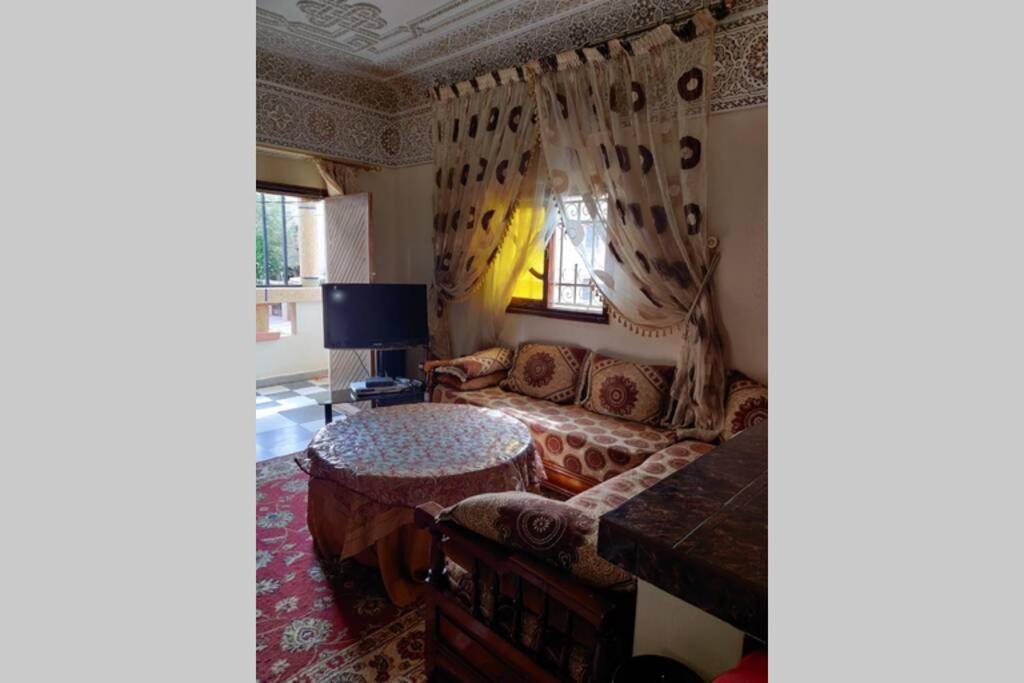 ✓Appart ✓ Traditional decoration ✓ Well equipped image 5