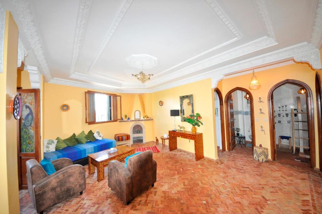 Appartement bien meublée et décorée image 4
