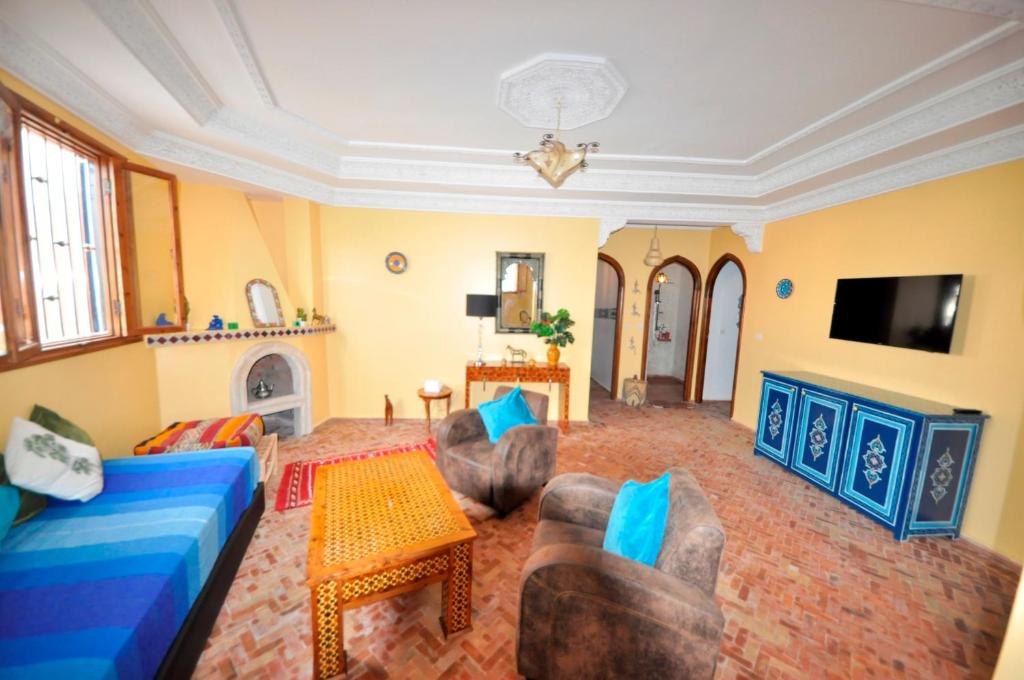 Appartement bien meublée et décorée image 5