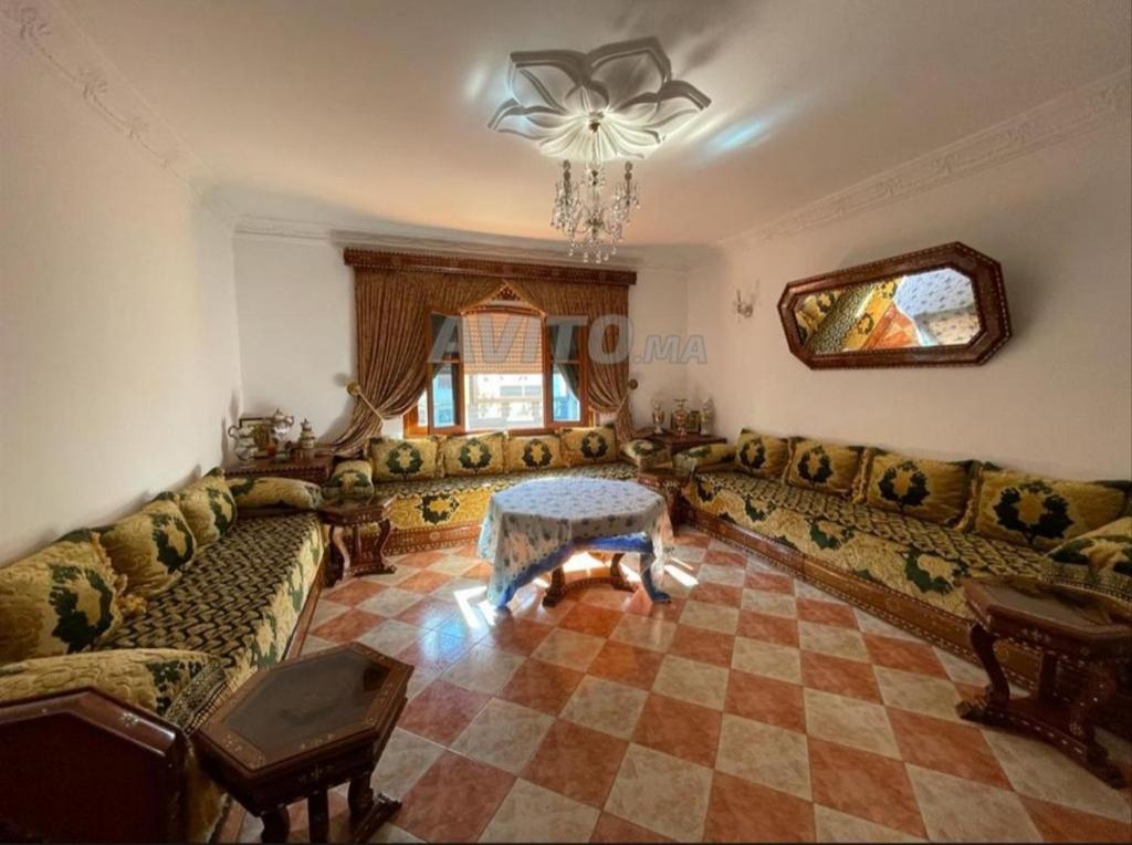 Appartement spacieux meublé quartier Ennasr Tanger image 3