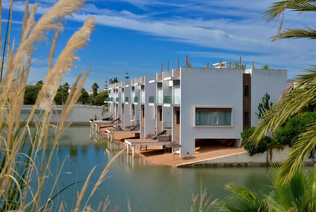 Eden Island Villa - Bouznika image 2