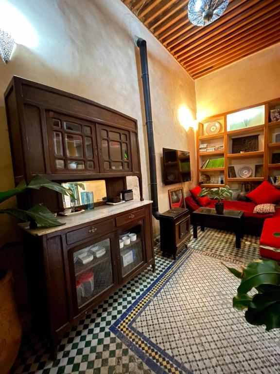 Feel Home in the lovely inviting ALOHA image 4