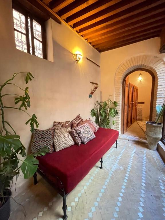 Feel Home in the lovely inviting ALOHA image 9