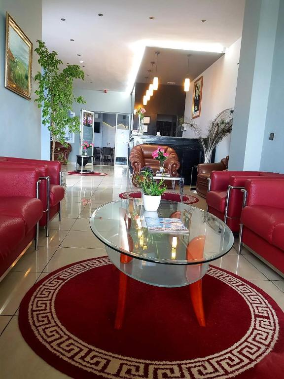 Hotel La Corniche Fnideq image 3