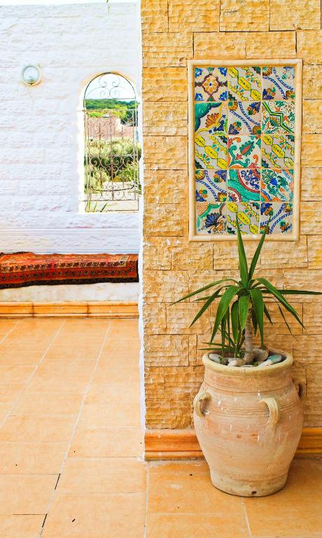 House with one bedroom in Bizerte with wonderful sea view shared pool and enclosed garden 300 m from the beach image 6