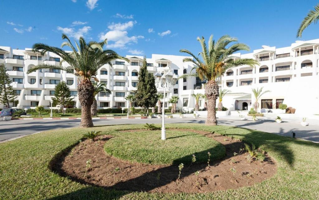 L'Orient Palace Resort and Spa image 9