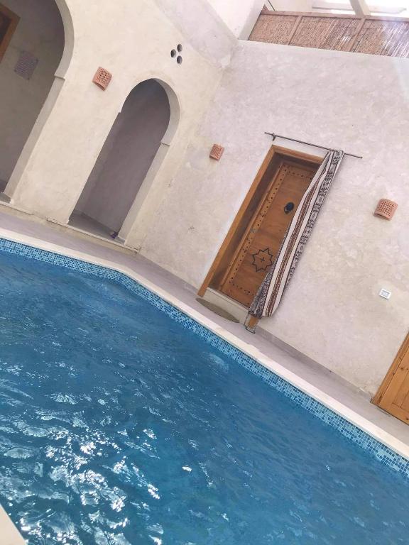 Maison typique djerbienne avec piscine image 8