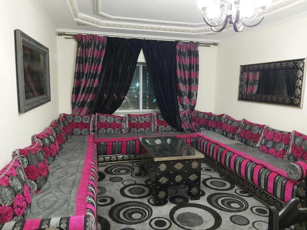 إقامة عائشة ملاباطا