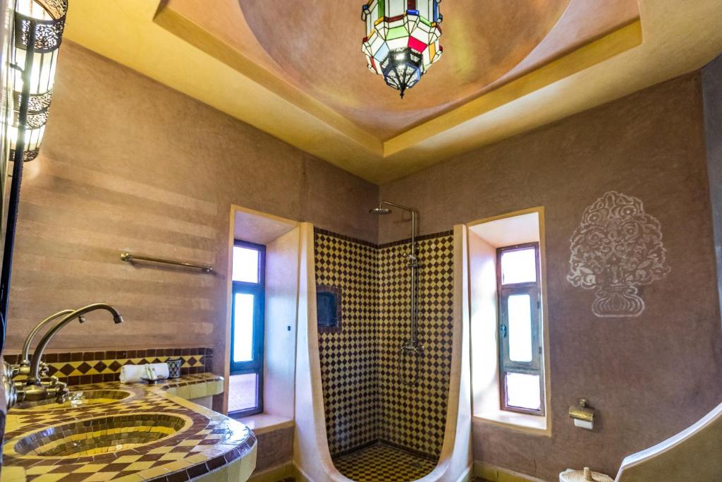 Riad Madu image 8