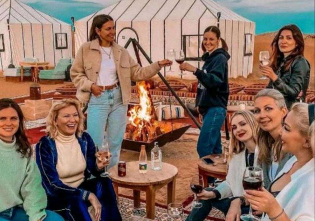 Views luxury camp image 1