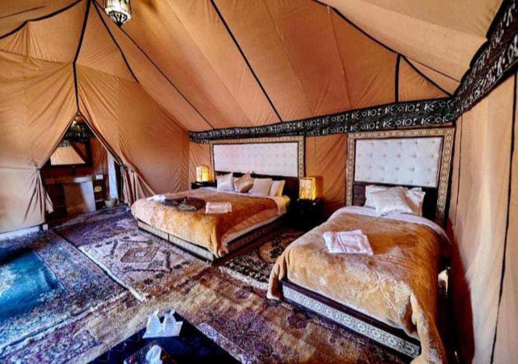 Views luxury camp image 3