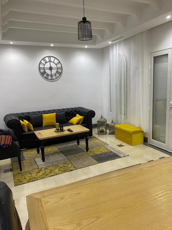 Villa avec piscine image 9