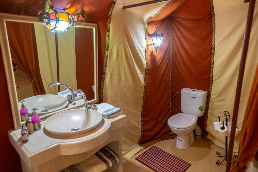 Zahra Luxury Desert Camp image 6